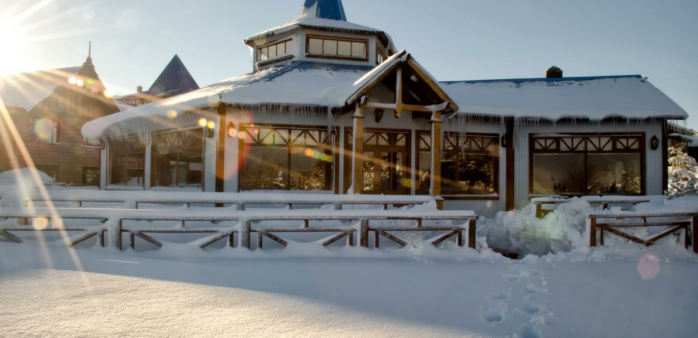 Fachada con nieve