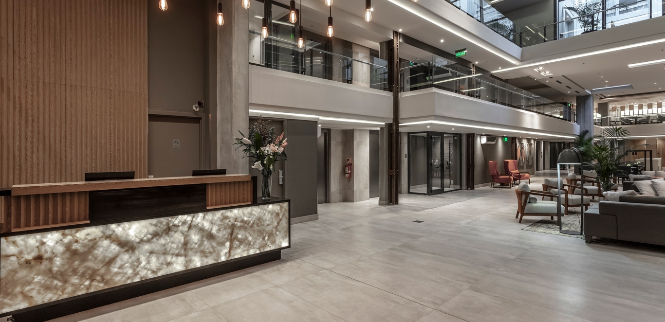 Huinid Obelisco Hotel