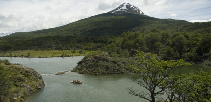 Parque, Trekking y Canoas