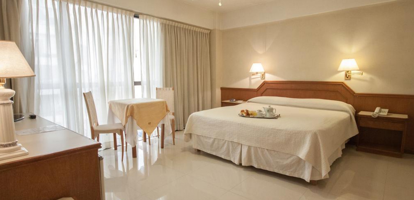 Hotel Cuatro Reyes - Buenos Aires - Habitacion