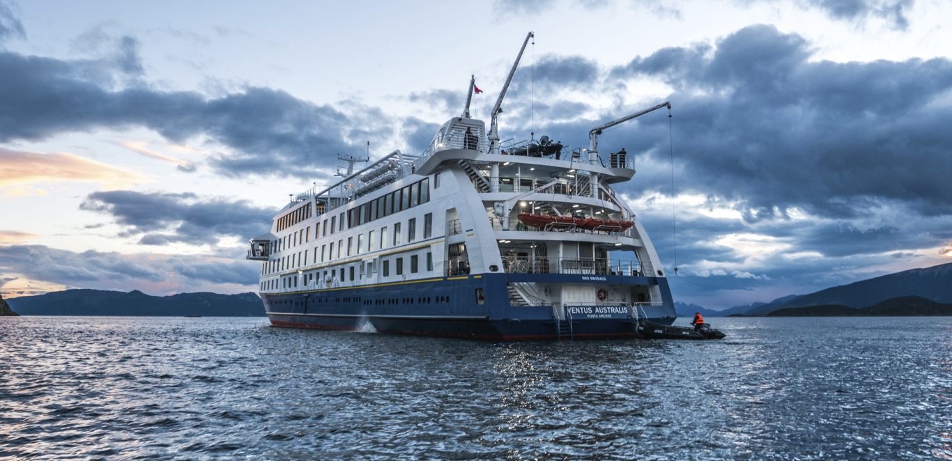 Ventus Australis - Crucero Australis