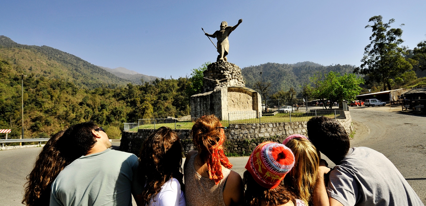 Monumento al Chasqui - Tafi del Valle