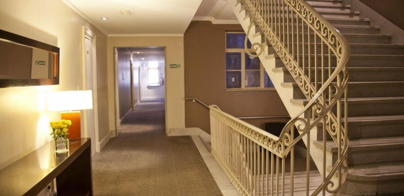 562 Hotel Nogaro - Buenos Aires - Pasillo