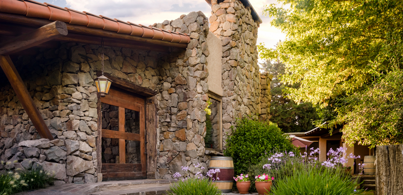 Lares de Chacra Hotel